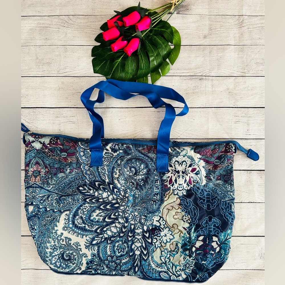 Chico’s Women’s Blue Paisley Colorful Foldable Zip Shopping Tote